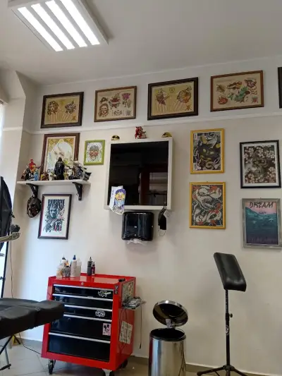 TATTOO SHOP RONIN