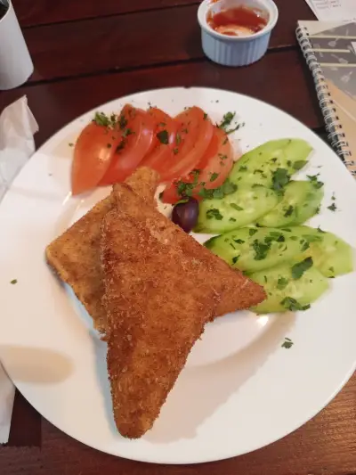 Ресторант „Мон Ами“ (Яслите)