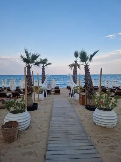 Radjana Beach