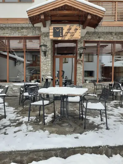 "Five M" Restaurant & Good Bar