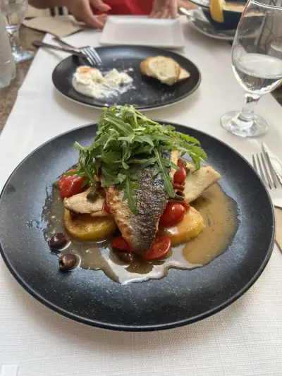 "Five M" Restaurant & Good Bar