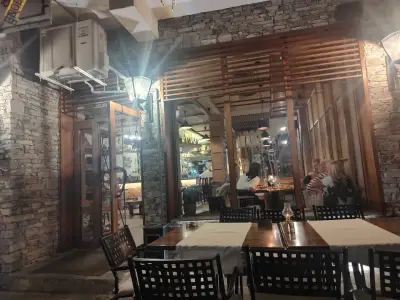 "Five M" Restaurant & Good Bar