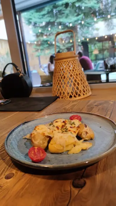 DOMO Restaurant