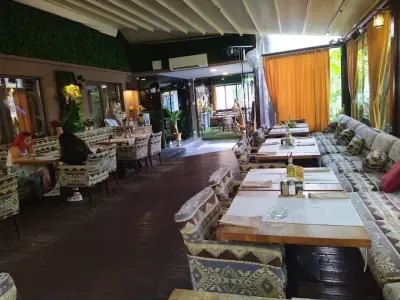 Ливански ресторант Санте, София