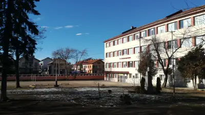 НУ "Станислав Доспевски"