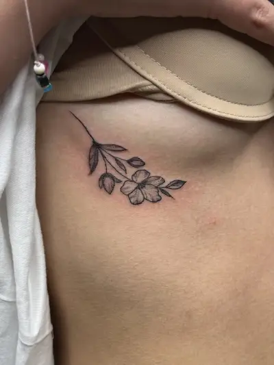 TATTOO STUDIO ARTY