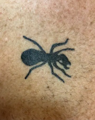Killer BEES Tattoo Studio Platinum