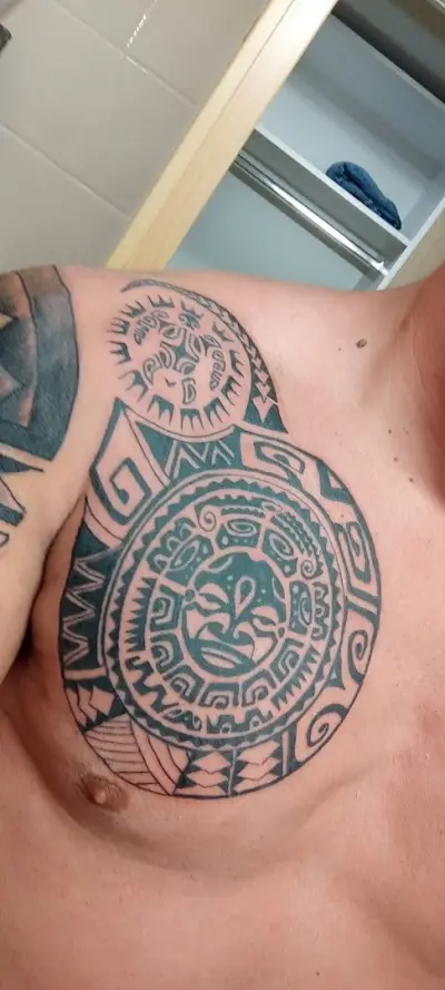 Killer BEES Tattoo Studio Platinum