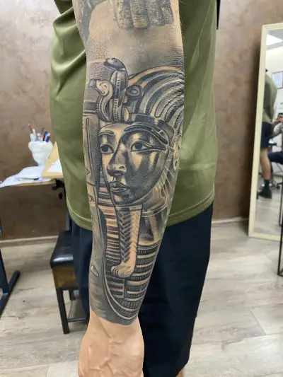 Prisma Tattoo and Cut Studio