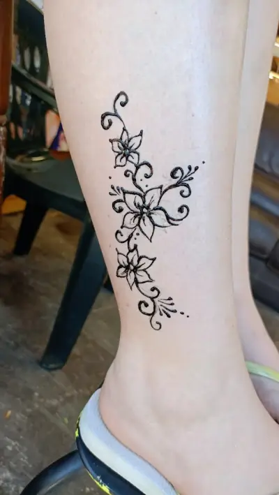 Henna tattoo by Aliona K