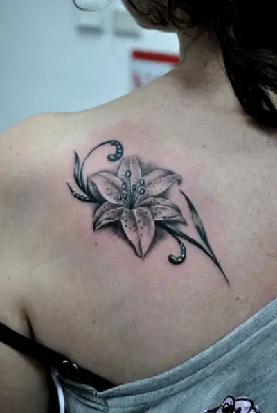 Sunny Ink Tattoo shop -SENTIDO NEPTUN BEACH