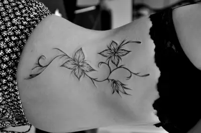 Sunny Ink Tattoo shop -SENTIDO NEPTUN BEACH