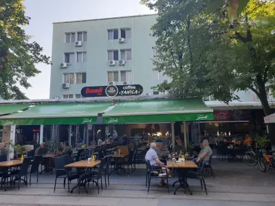 ХОТЕЛ ЯНИЦА