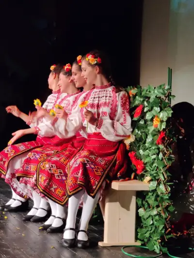 Танцов Ансамбъл "Средец"