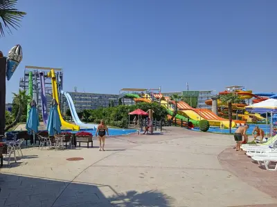 Екшън аквапарк