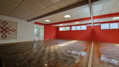 Клуб за народни танци "Елбетица" зала Тракия