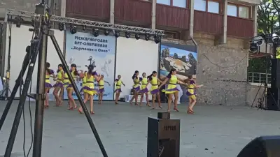 Chicas Del Mambo Dance Studio