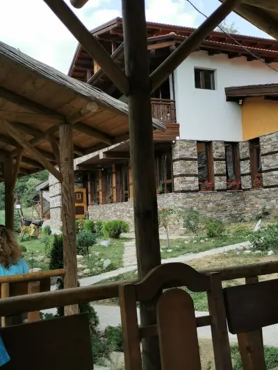 "Рибарник"