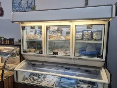 ЗЛАТНАТА РИБКА магазин за риба и морски дарове