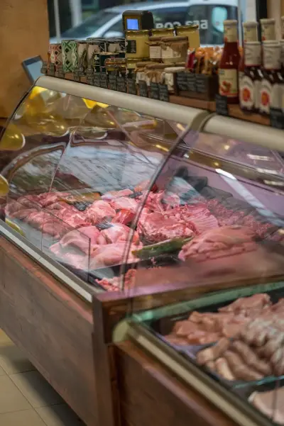 The MeatBox Стрелбище - 100% Свежо Месо