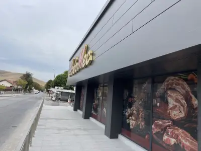 Магазин за месо "НОВОМЕС"