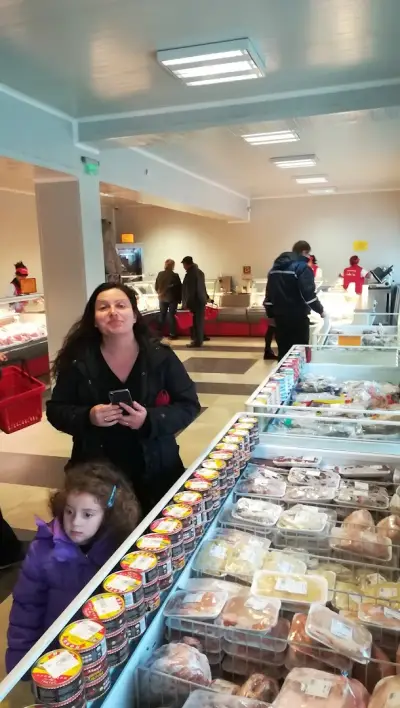 Магазин за месо "НОВОМЕС"