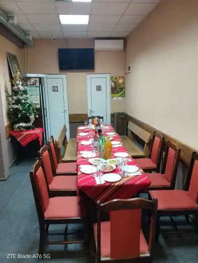 "На площада"