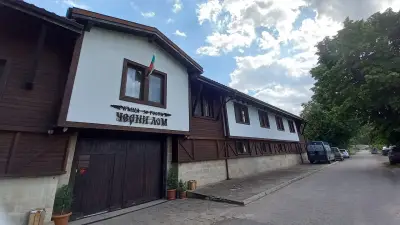 Къща за гости Черни Лом