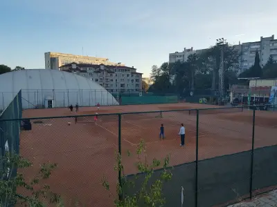 Тенис кортове „Спартак“