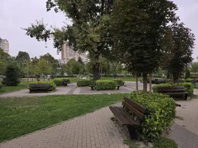 Парк „Възраждане“