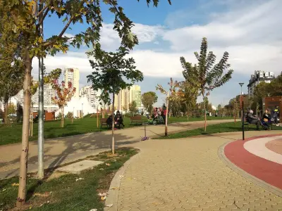 Парк „Възраждане“