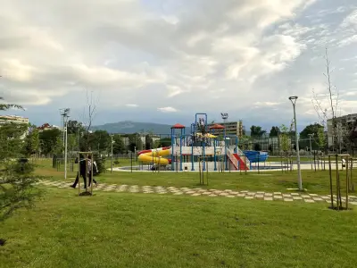 Парк „Възраждане“