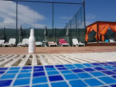 Ozio Pool