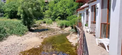 Басейн закрит с минерална вода - Фонтана, с. Баните
