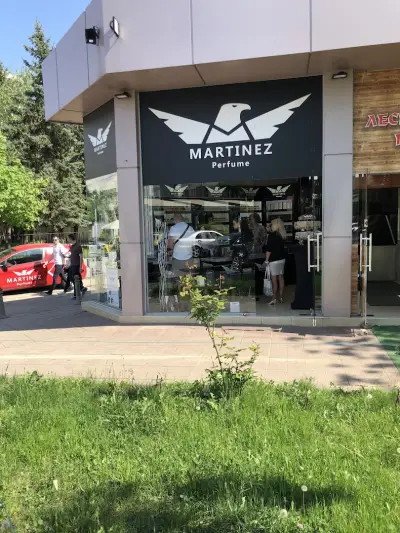 MARTINEZ Perfume La Boutique