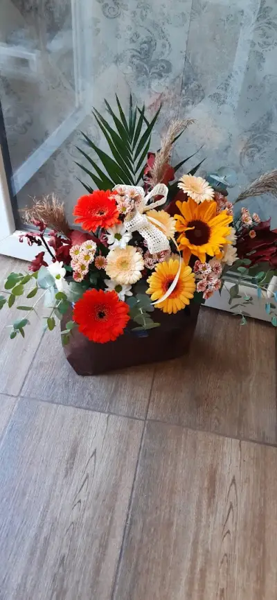 Бутик за цветя Luxe Flowers