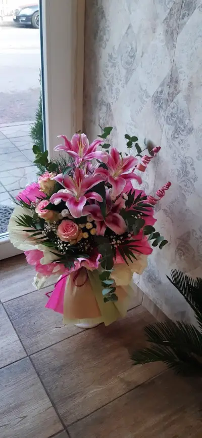 Бутик за цветя Luxe Flowers
