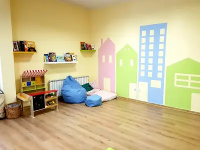 Къща на Приятелите