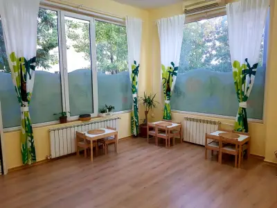 Къща на Приятелите