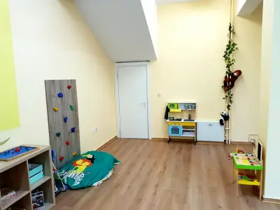 Къща на Приятелите