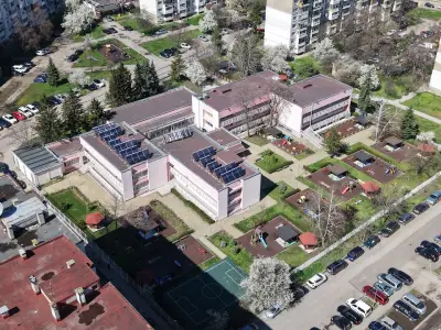 ДГ 42 „Чайка“ с яслени и Монтесори групи
