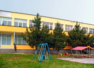 Детска ясла „Мир" (ДЯ)