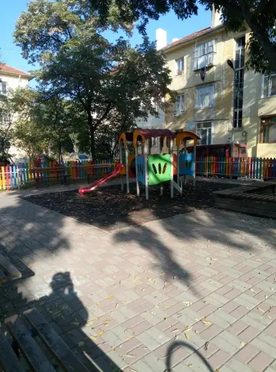 Детска площадка за игра