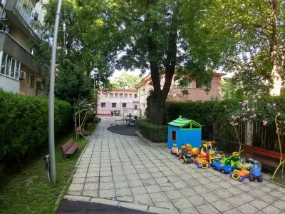 Детска ясла 4 "Приказен свят"