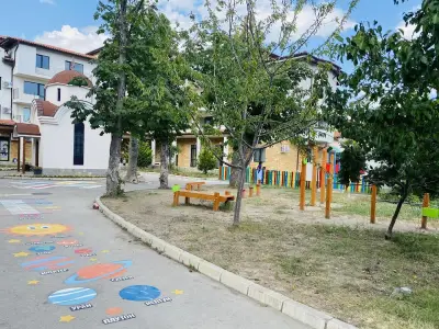 Частна детска градина и ясла "Аз съм българче" - Траката