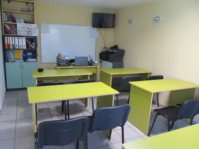 Езикова школа и занималня "Елън"