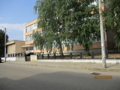 1 ОУ Никола Първанов Лом - Основно образование за ученици от 1-7 клас