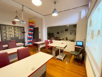 Максимум София English Language School | Курсове по английски език за ученици и възрастни | Кеймбридж сертификатна