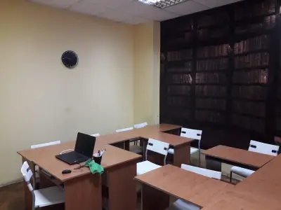 Нов Лидер - курсове по английски