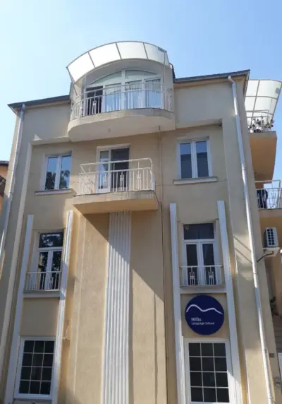 Hills Language School